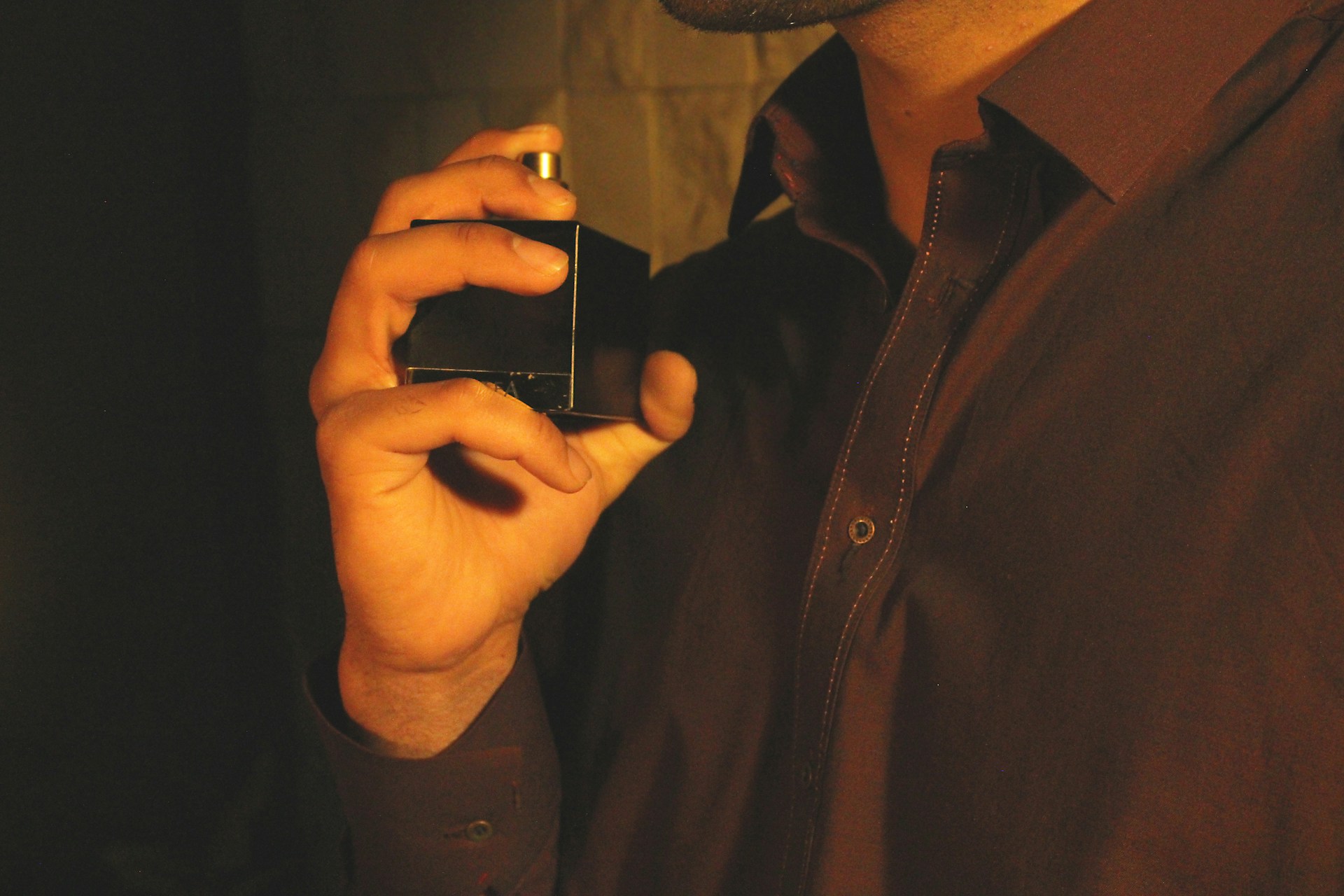 Men's fragrance guide editorial photography — The Neat Reserve